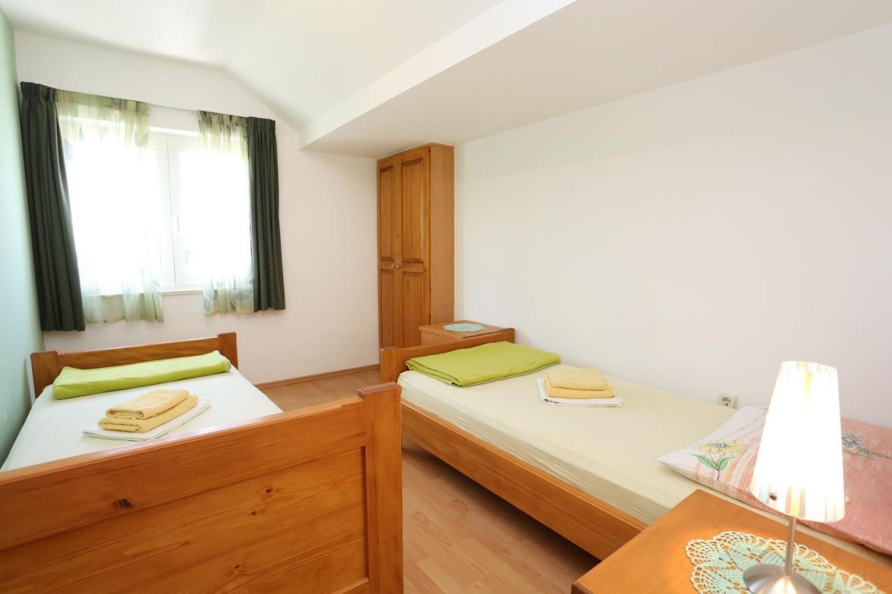 Apartments By The Sea Korcula - 4407 룸바르다 외부 사진